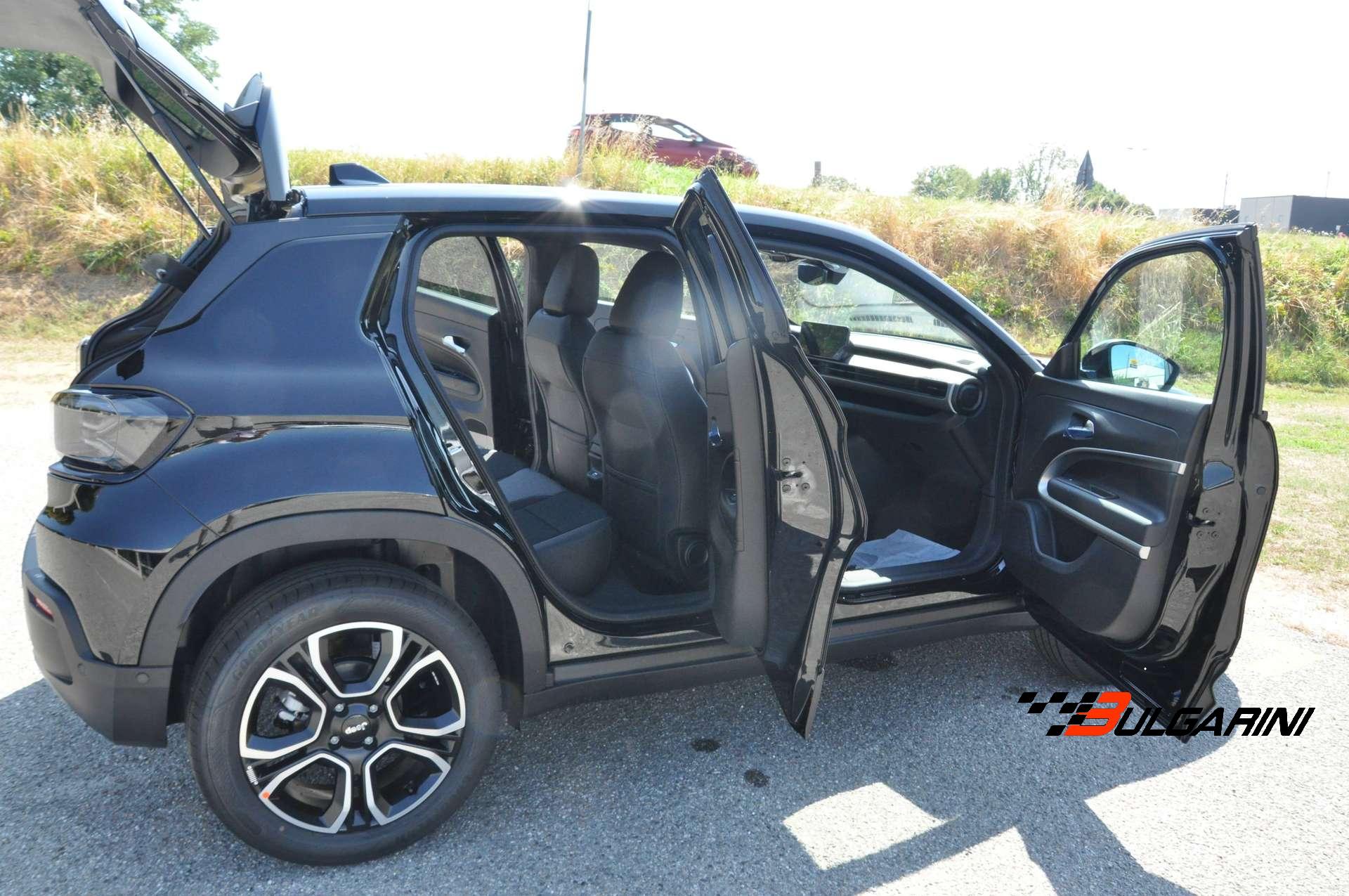 Jeep Avenger  Avenger 1.2 turbo e-hybrid mhev Summit fwd 110cv edct6