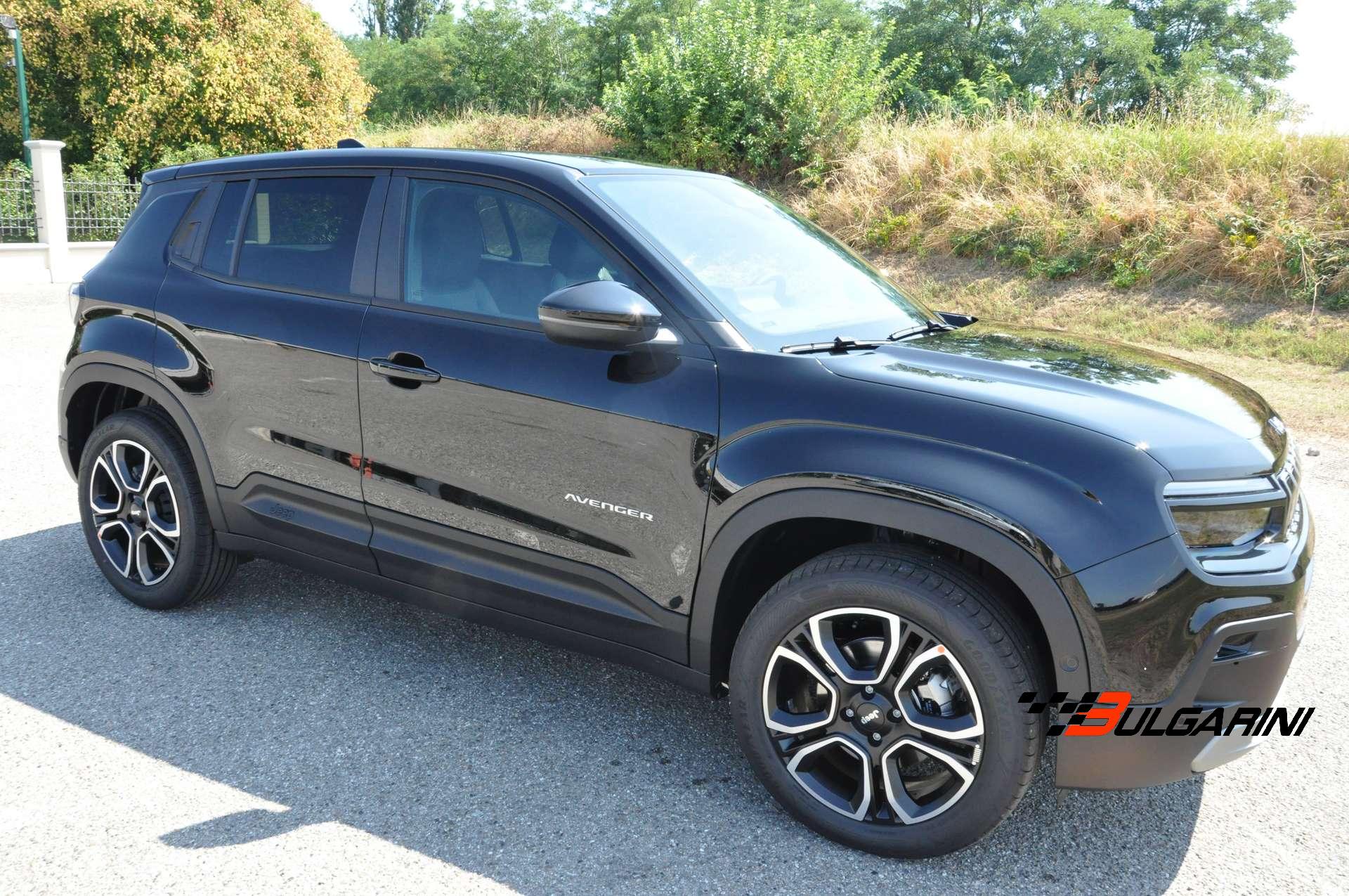 Jeep Avenger  Avenger 1.2 turbo e-hybrid mhev Summit fwd 110cv edct6