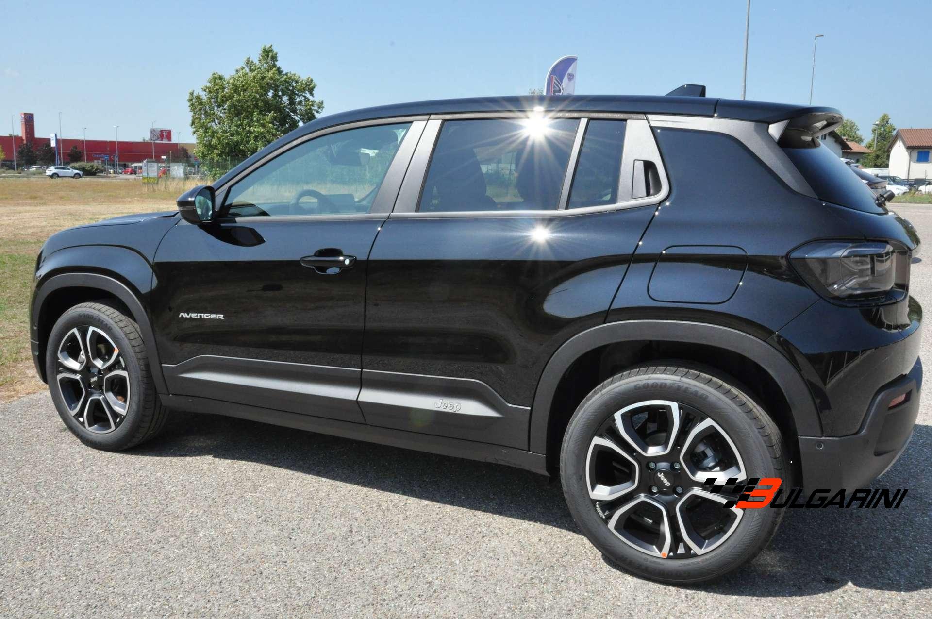 Jeep Avenger  Avenger 1.2 turbo e-hybrid mhev Summit fwd 110cv edct6