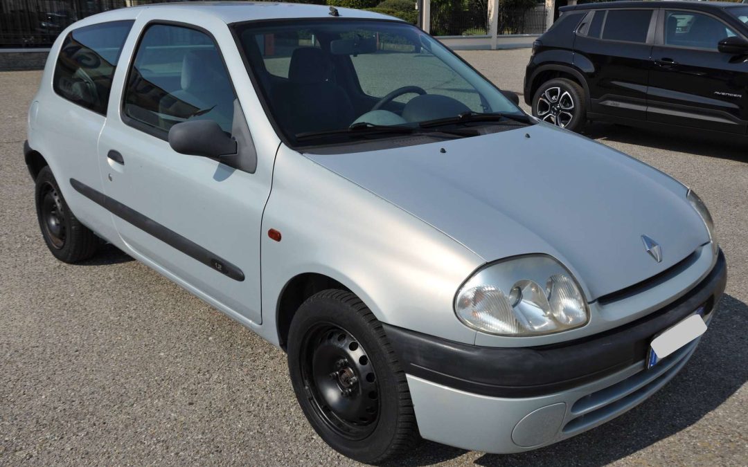 Renault Clio  Clio II 1998 3p 1.2 RXE