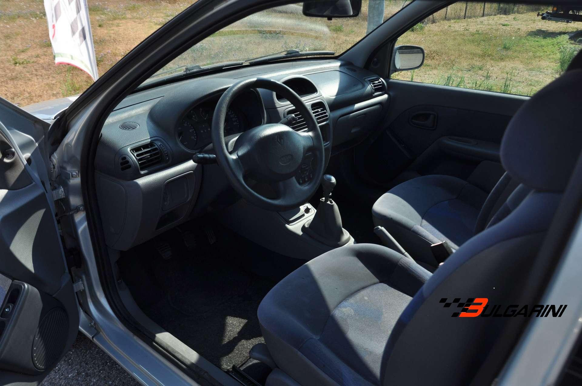 Renault Clio  Clio II 1998 3p 1.2 RXE